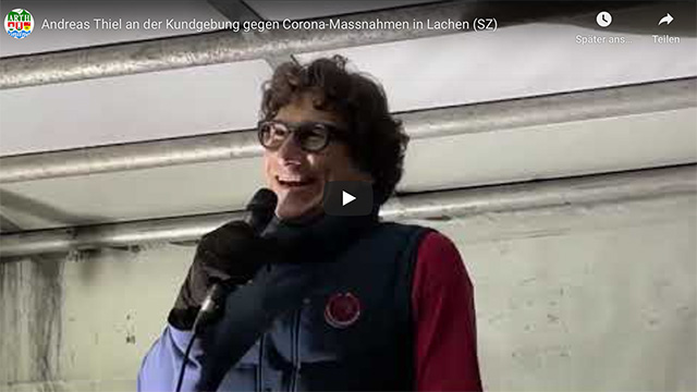 Andreas Thiel an der Kundgebung gegen Corona-Massnahmen in Lachen (SZ)