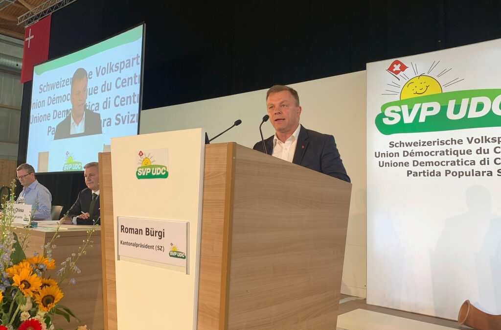 Grosser Applaus für Schwyzer «Stromfresser»-Nein von den SVP-Delegierten