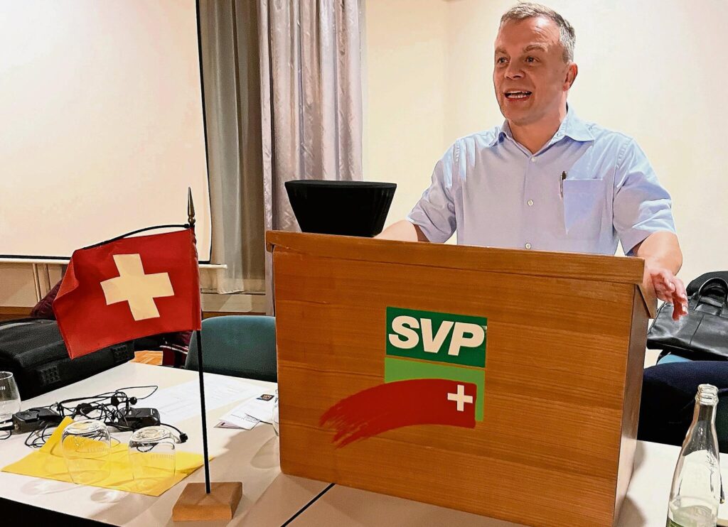 Schwyzer SVP gibt Nicolas Rimoldi einen Korb
