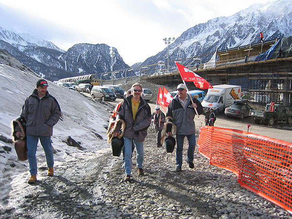 Zurck zu den Fan Club News!