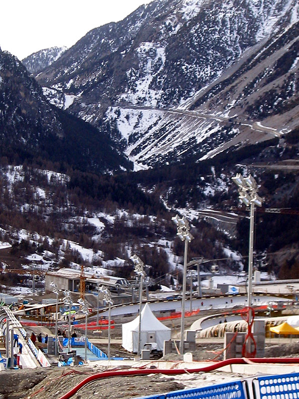 Zurck zu den Fan Club News!