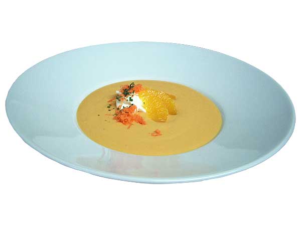 Orangen Rueblisuppe